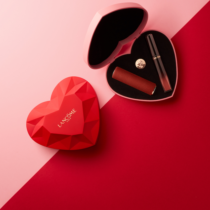 TheShillaDutyFree_Lancome L_Absolu Rouge in limited edition heart shape pouch_1