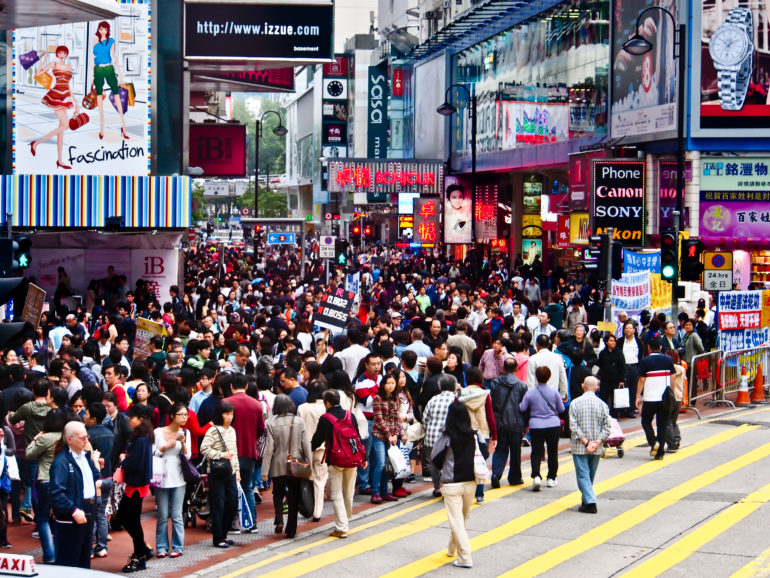 hk-crowd-retail-in-asia
