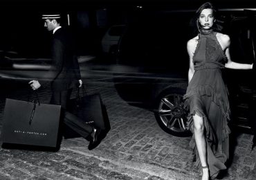 Net a Porter News Same day delivery Hong Kong - Retail in Asia