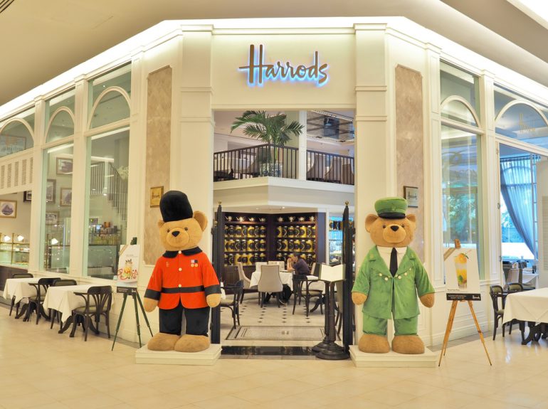 Department store Harrods rakes in £2bn annually on China tourism