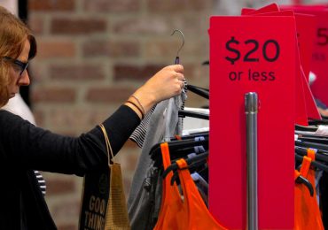 Australia retail sales miss in September