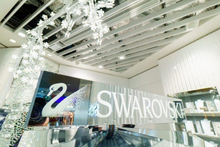 Swarovski_HKAIrport_Store
