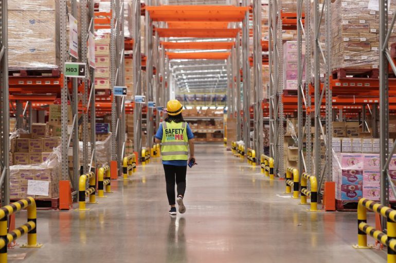 Lazada Thailand's newest and largest warehouse with state-of-the-art facilities (1)