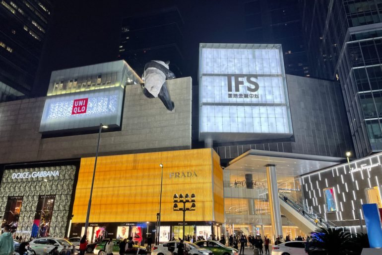 Who are the new luxury shoppers in China? - Retail in Asia