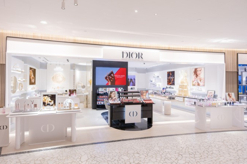 Boutique Dior mới nhất khai trương tin vui cho tín đồ thời trang Hà Nội